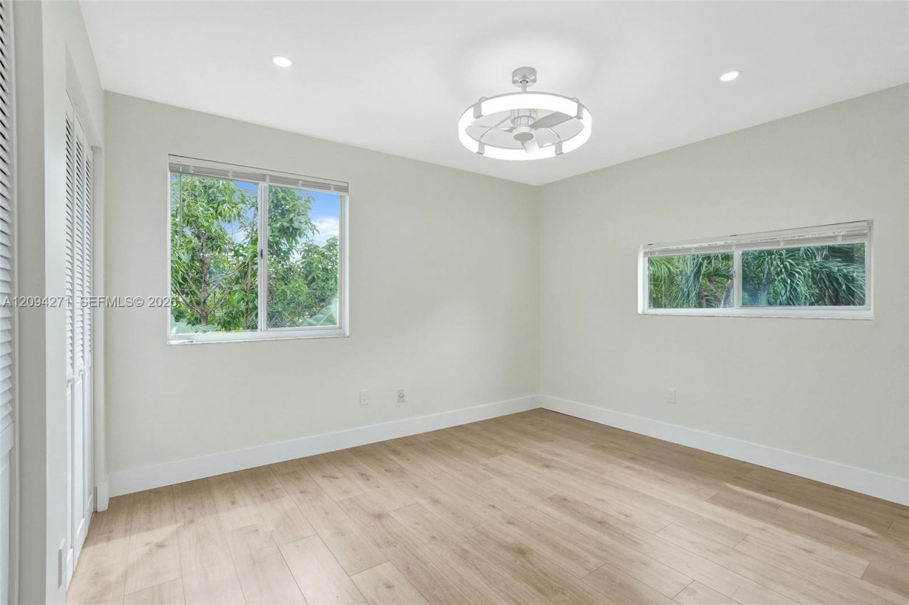 8741 SW 10th St , Pembroke Pines, FL 33025 Photo