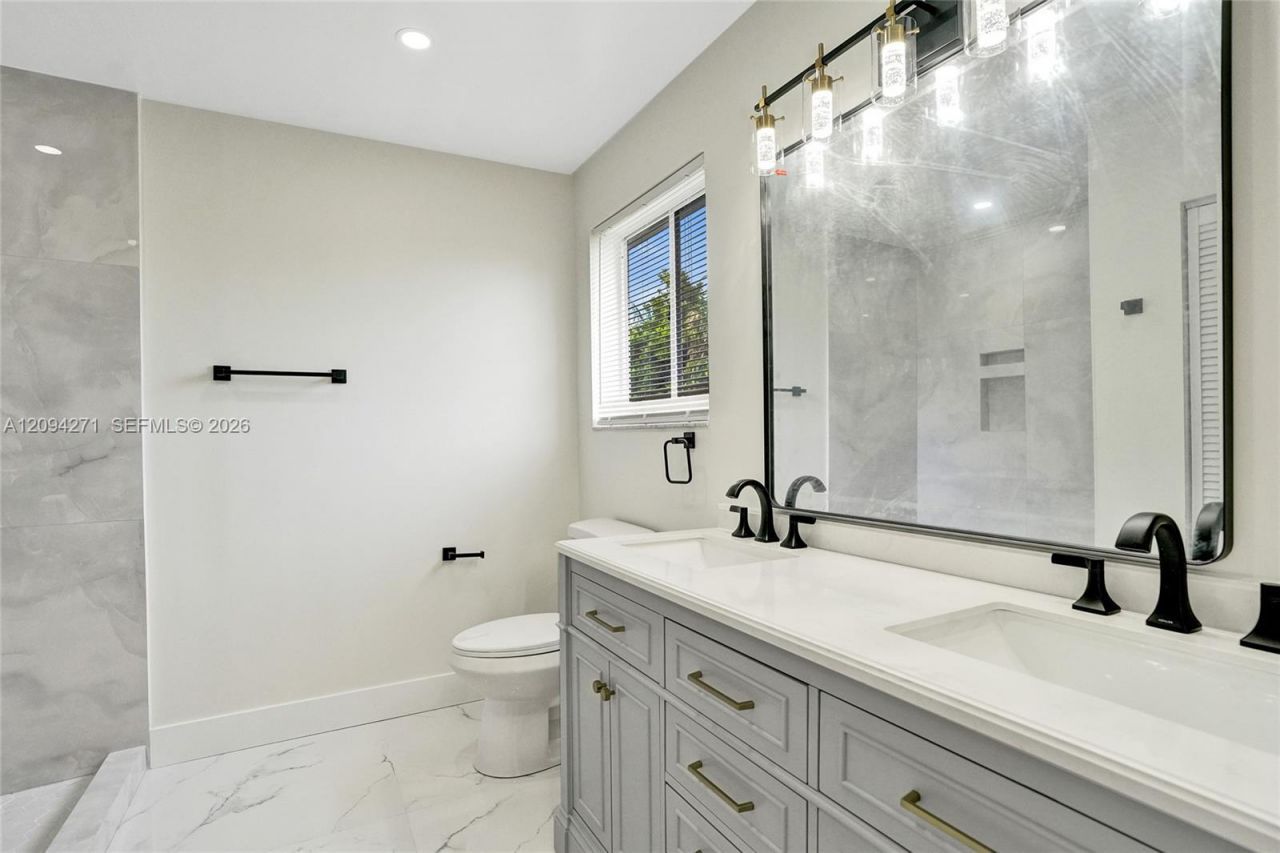8741 SW 10th St, Pembroke Pines, FL 33025 Photo