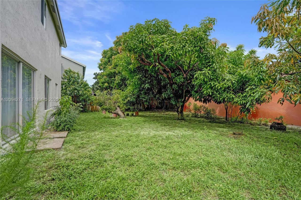 8741 SW 10th St , Pembroke Pines, FL 33025 Photo