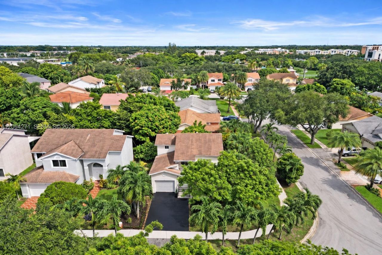 8741 SW 10th St , Pembroke Pines, FL 33025 Photo