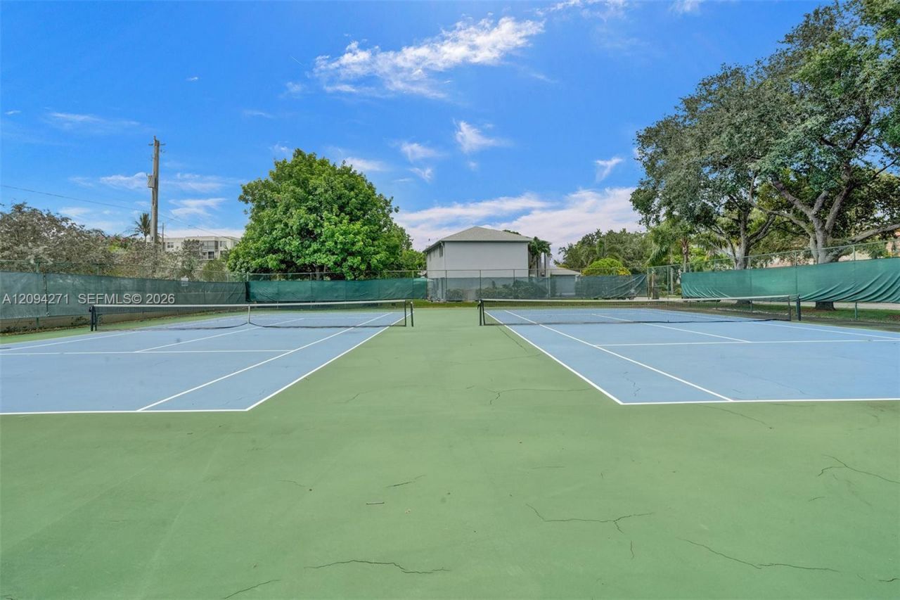 8741 SW 10th St , Pembroke Pines, FL 33025 Photo