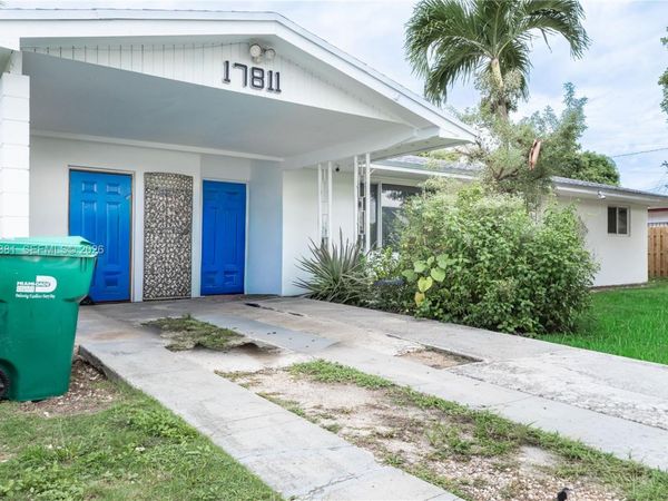 17811 SW 112th Ave , Miami, FL 33157