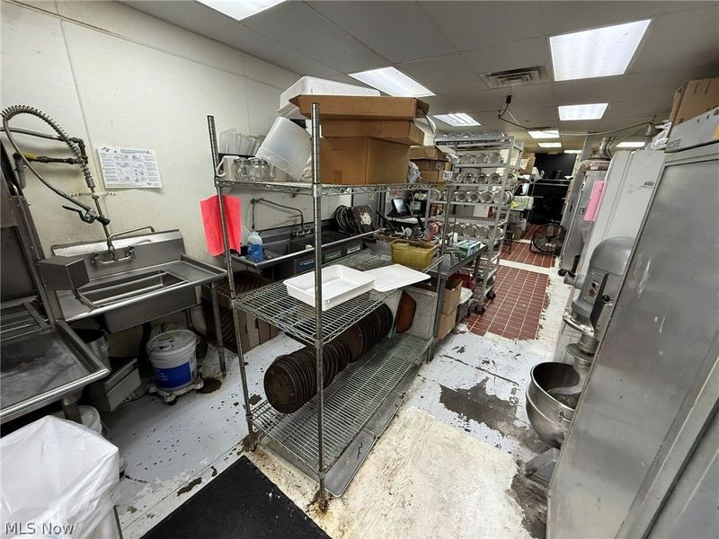205 Commercial Avenue SE, New Philadelphia, OH 44663 Photo 16