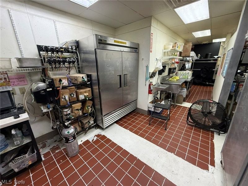 205 Commercial Avenue SE, New Philadelphia, OH 44663 Photo 17