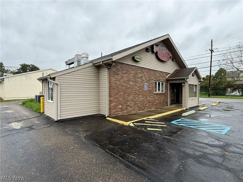 205 Commercial Avenue SE, New Philadelphia, OH 44663 Photo 25