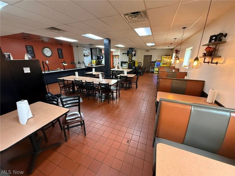 205 Commercial Avenue SE, New Philadelphia, OH 44663 Photo 4