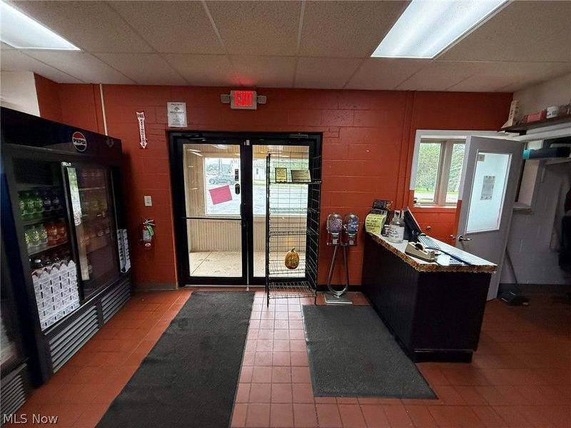 205 Commercial Avenue SE, New Philadelphia, OH 44663 Photo 6
