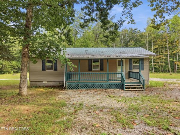 12253 Highway 127 , Crossville, TN 38572