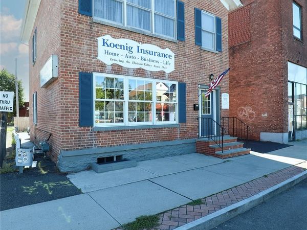 715 Broadway , Kingston, NY 12401