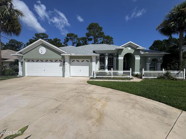 39 Woodhollow Lane, Palm Coast, FL 32164