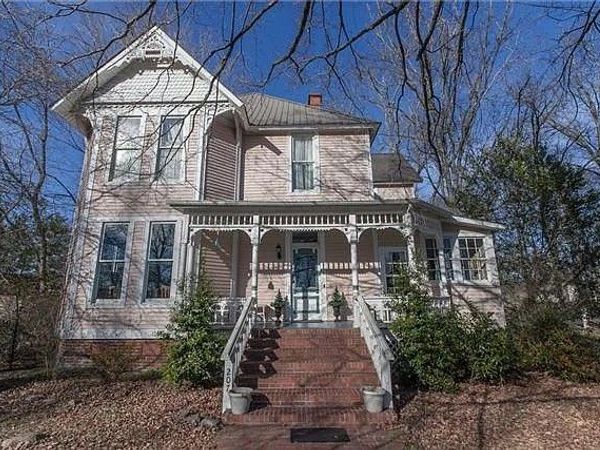 207 Webb Rd E, Bell Buckle, TN 37020