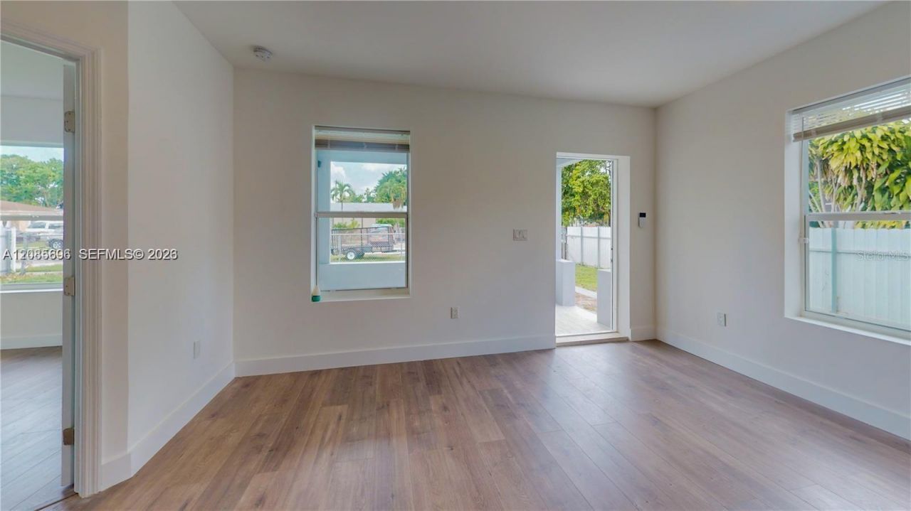 511 SE 2nd Street , Hialeah, FL 33010 Photo