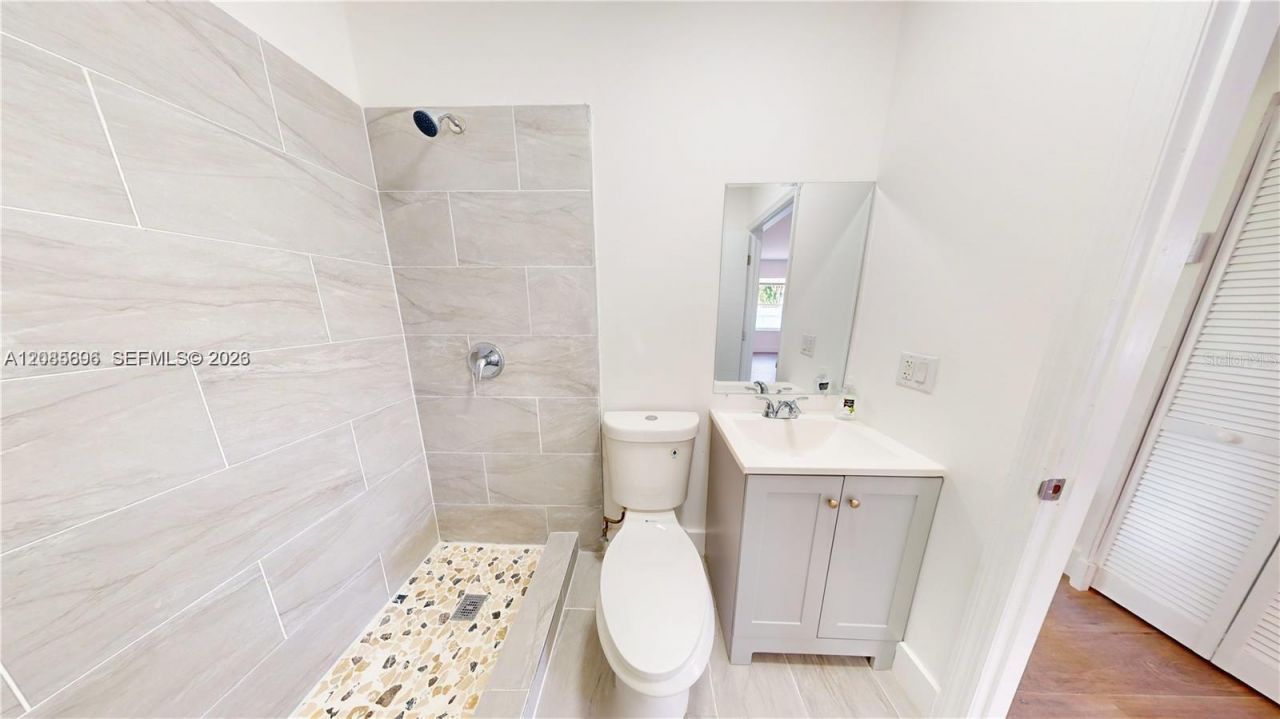 511 SE 2nd Street , Hialeah, FL 33010 Photo