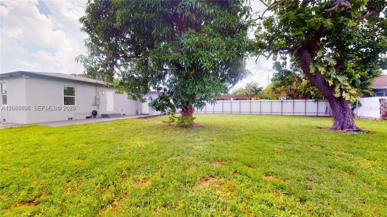 511 SE 2nd Street , Hialeah, FL 33010 Photo
