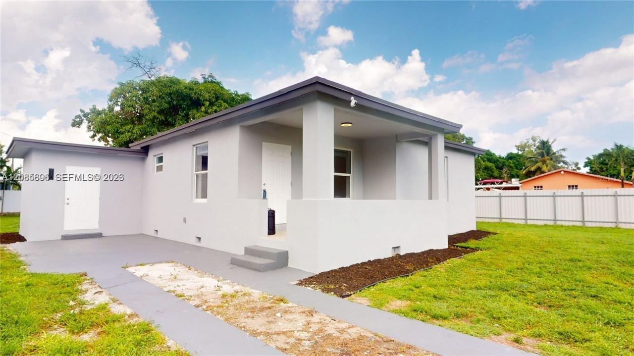 511 SE 2nd Street , Hialeah, FL 33010 Photo
