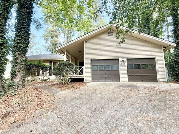 120 Wilhelmina Drive, Ellenwood, GA 30294