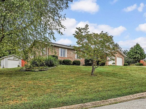 501 W 11th Street, Oolitic, IN 47451