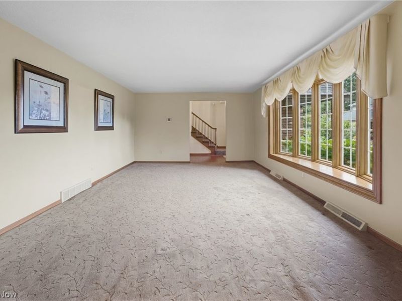 2500 Treetop Circle NE, Canton, OH 44705 Photo 14