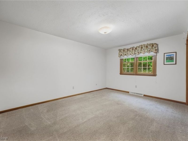 2500 Treetop Circle NE, Canton, OH 44705 Photo 27