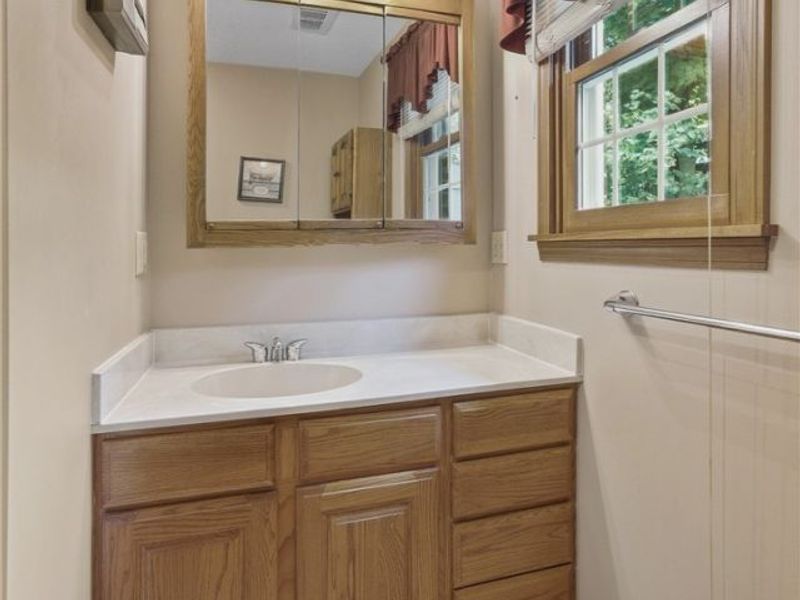 2500 Treetop Circle NE, Canton, OH 44705 Photo 37