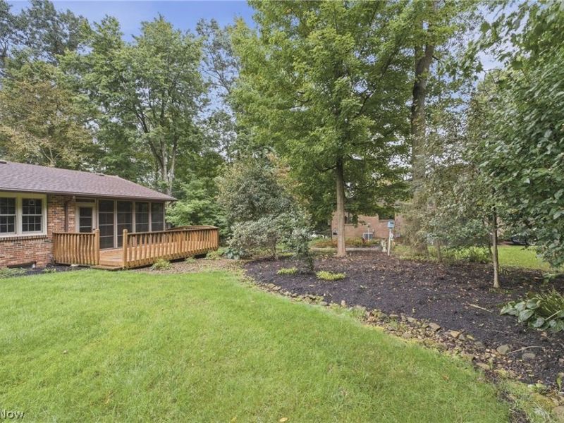 2500 Treetop Circle NE, Canton, OH 44705 Photo 7
