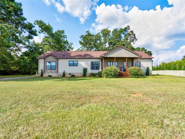 503-1 E Stagecoach Trail, Lawndale, NC 28090