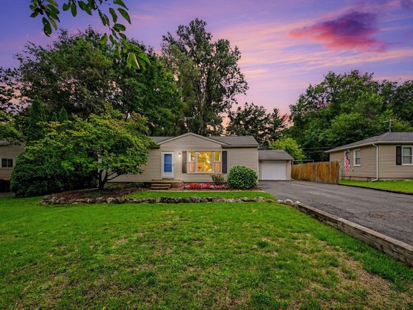 34895 Bridgeman Street, Farmington Hills, MI 48335