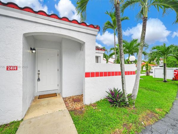 2414 San Remo Cir , Homestead, FL 33035