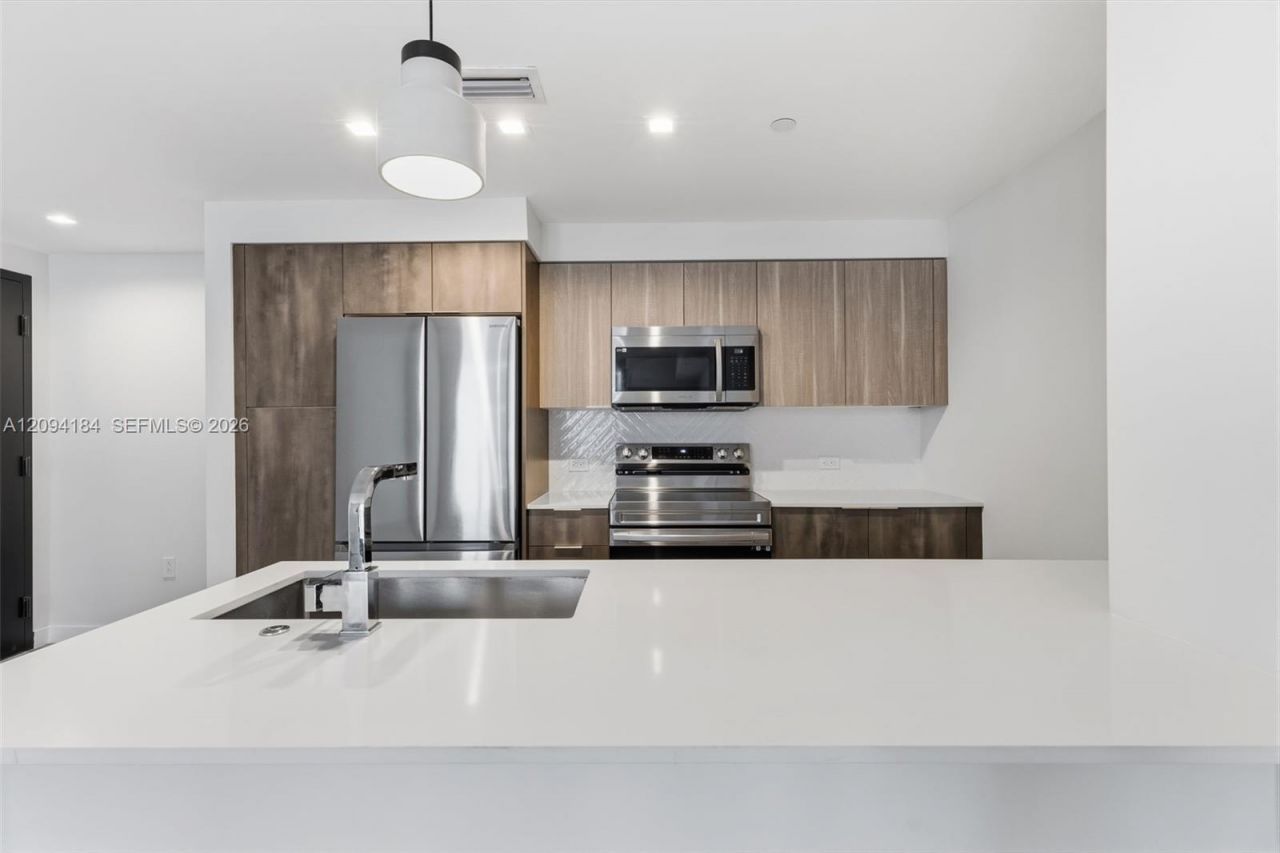 697 N Miami Ave , Unit 1810, Miami, FL 33136 Photo