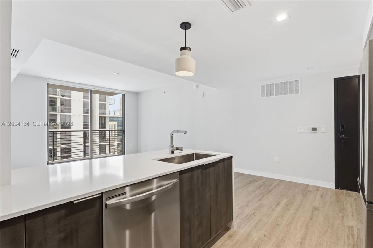 697 N Miami Ave , Unit 1810, Miami, FL 33136 Photo