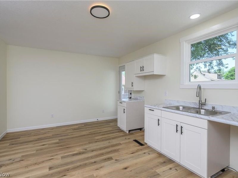 519 W Fike Avenue , Orrville, OH 44667 Photo 10