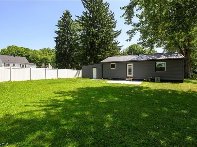 519 W Fike Avenue , Orrville, OH 44667 Photo 4