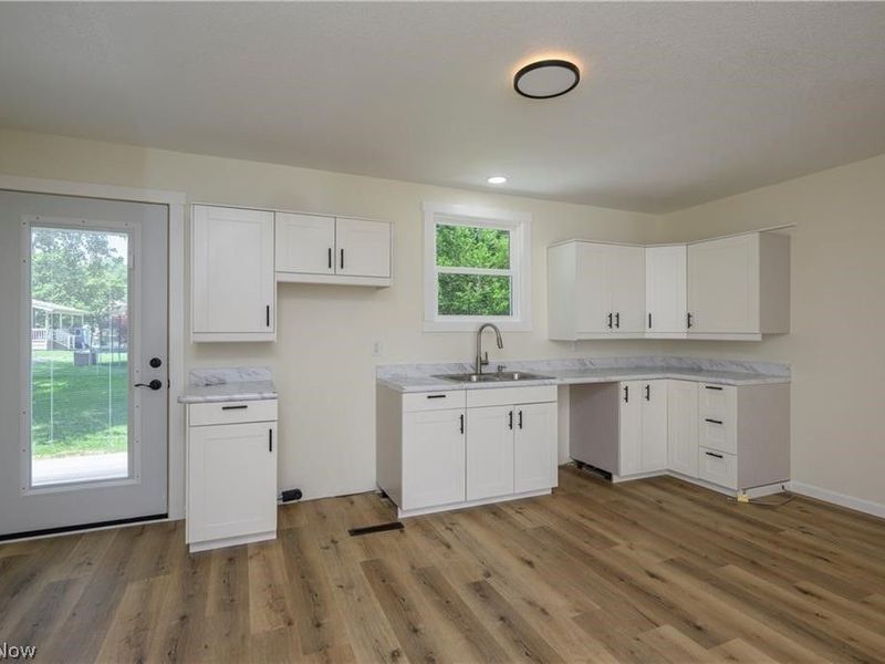 519 W Fike Avenue , Orrville, OH 44667 Photo 9