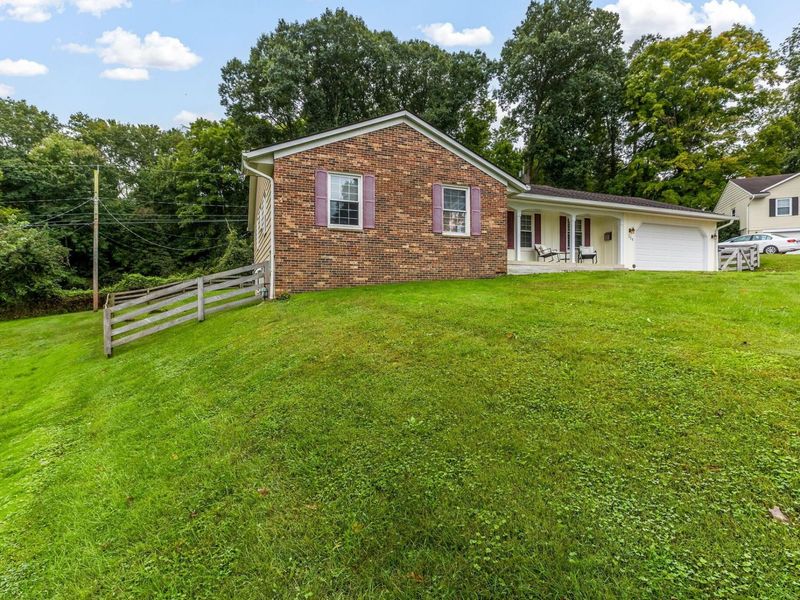 154 Alameda Court , Lancaster, OH 43130 Photo 4