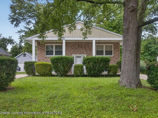 2203 Auburn Avenue, Holt, MI 48842