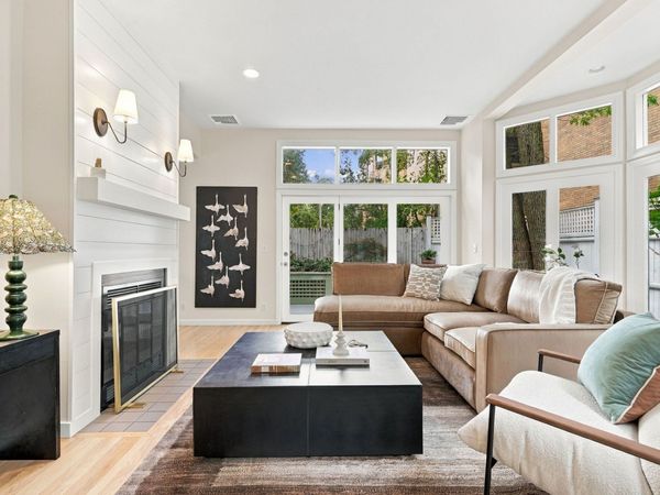 17 Frost St, Unit 17, Cambridge, MA 02140