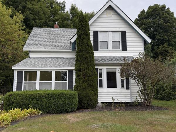 17 Intervale Road , Jay, ME 04239