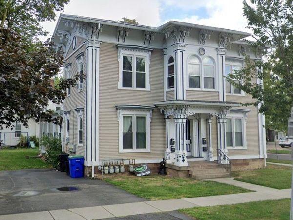 200 W Center Street, Medina, NY 14103
