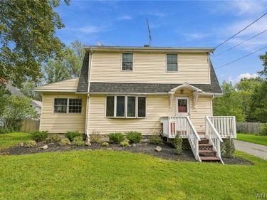 294 Olean Street , East Aurora, NY 14052