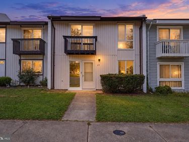 35 MONARCH DRIVE, STERLING, VA 20164
