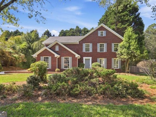 3205 Summit Place Drive, Loganville, GA 30052