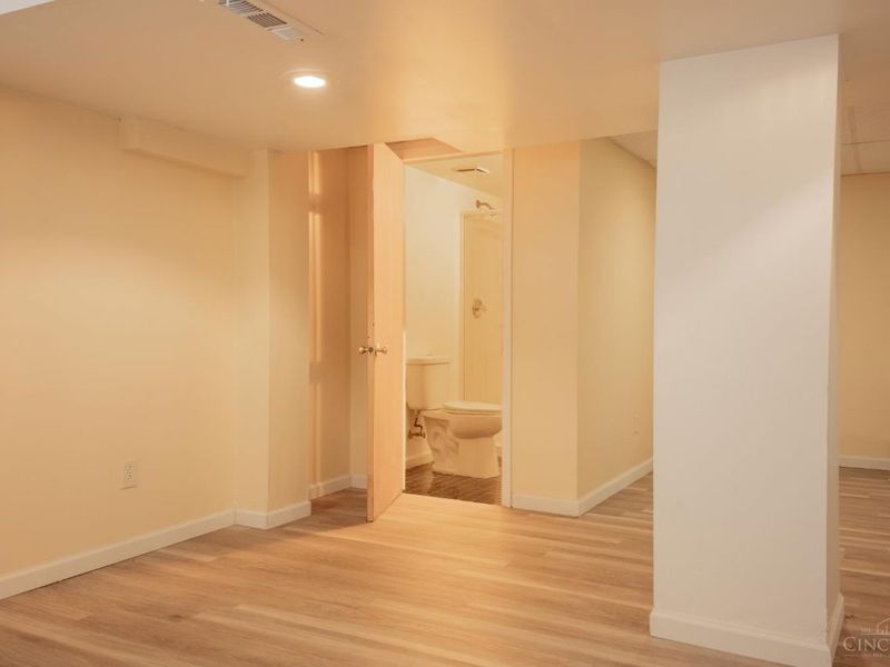 939 Venetian Terrace, Cincinnati, OH 45224 Photo 15