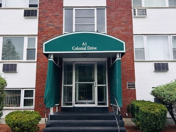 1 Colonial, Unit 1A, Andover, MA 01810