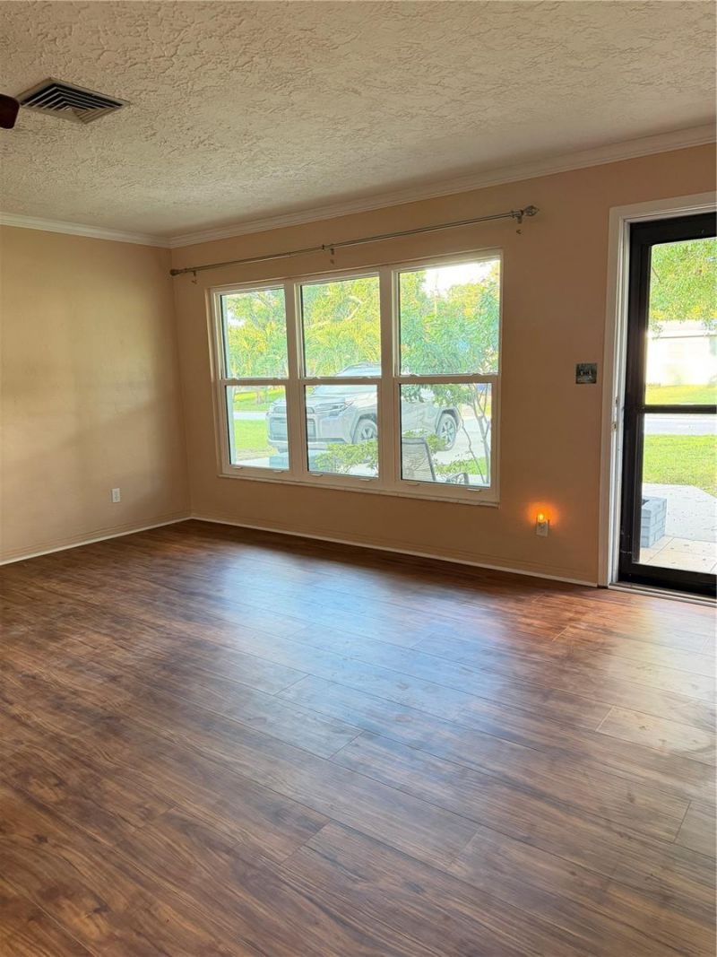 2700 56th Lane N, Saint Petersburg, FL 33710 Photo