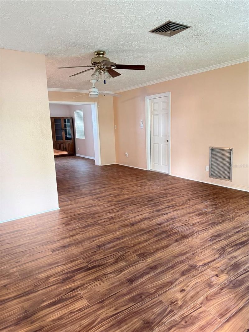 2700 56th Lane N, Saint Petersburg, FL 33710 Photo