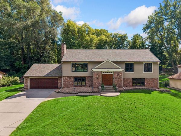 1538 Mccarthy Road, Eagan, MN 55121