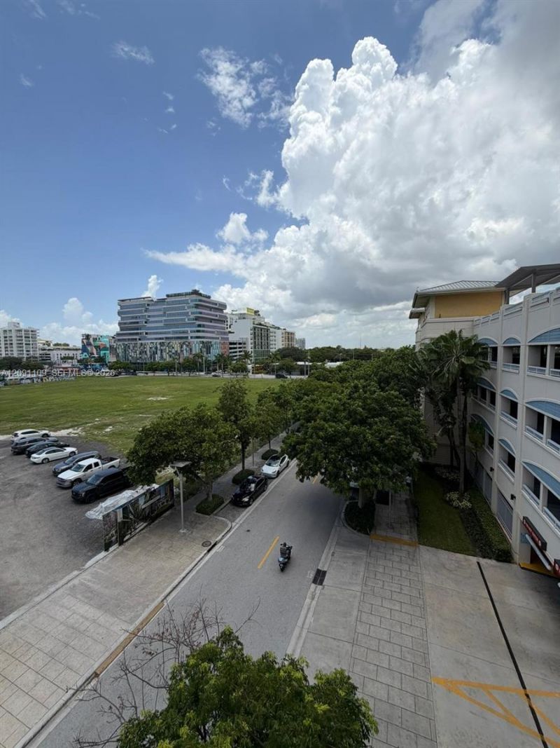 90 NE 32nd Street , Unit 427, Miami, FL 33127 Photo