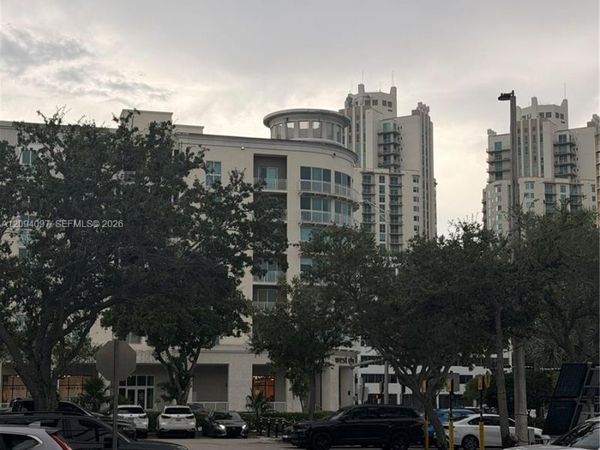 7270 SW 88th St , Unit B502, Miami, FL 33156
