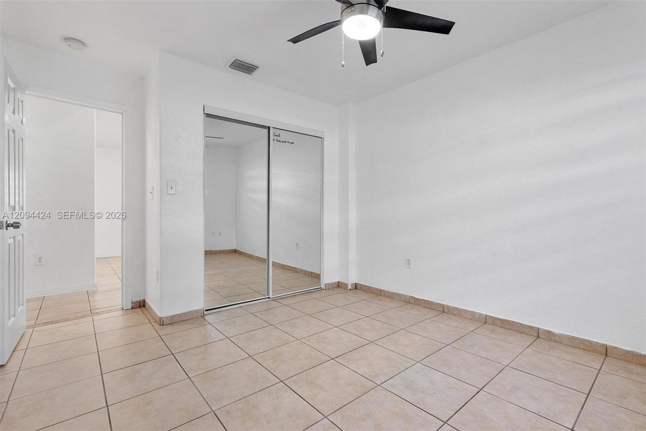 10124 NW 127th Ter, Hialeah Gardens, FL 33018 Photo