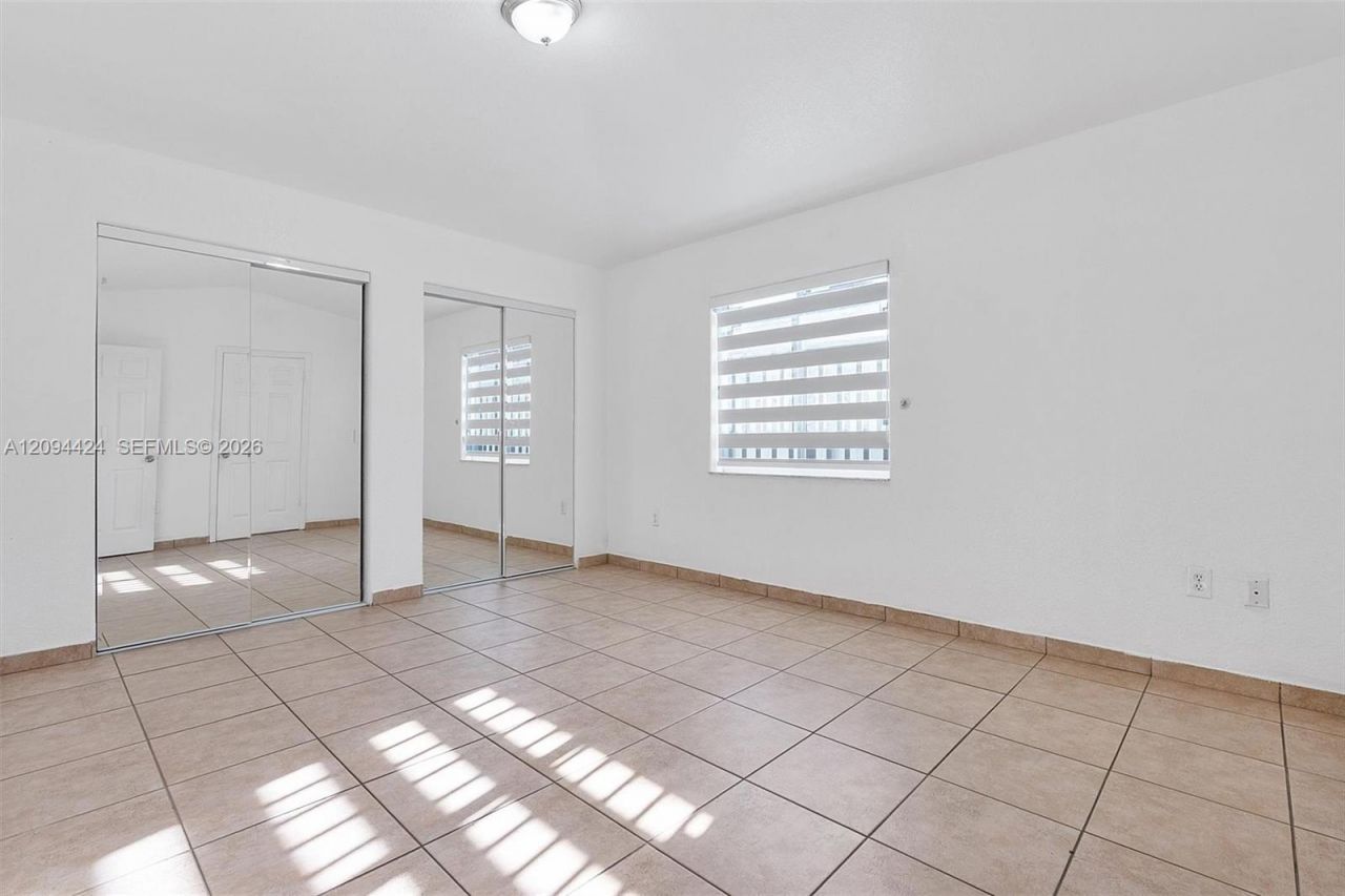 10124 NW 127th Ter, Hialeah Gardens, FL 33018 Photo